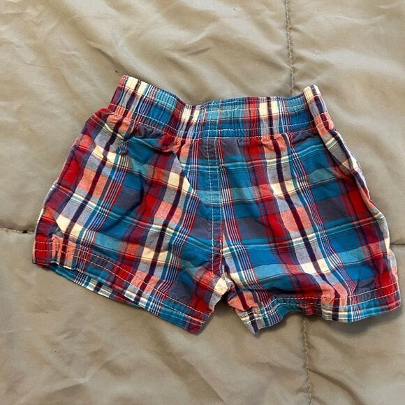 0-3m boys patriotic plaid shorts - Picture 2 of 2